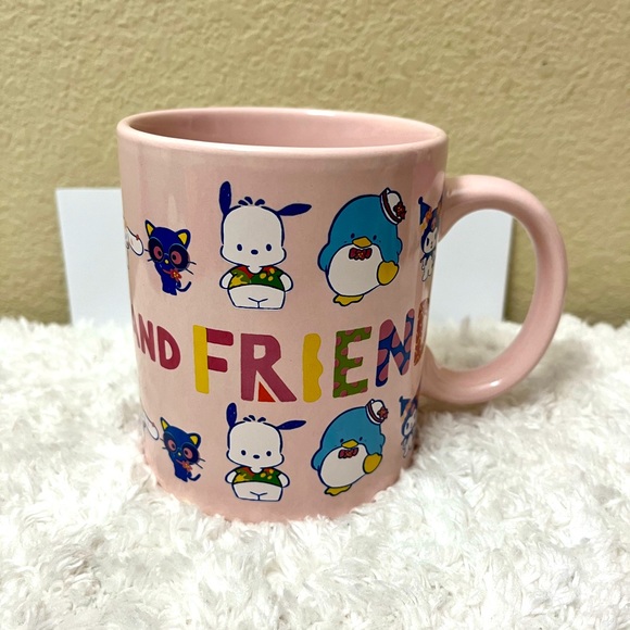 Hello Kitty and Friends Pink Mug Brand New - Picture 1 of 4